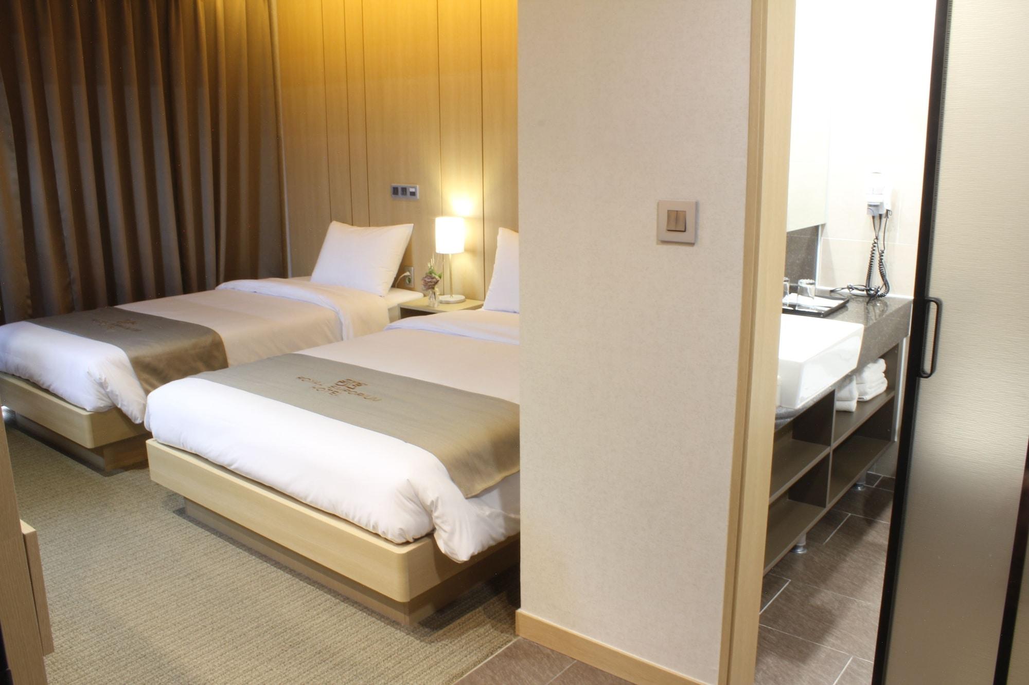 Royal Emporium Incheon Airport Hotel Exterior photo