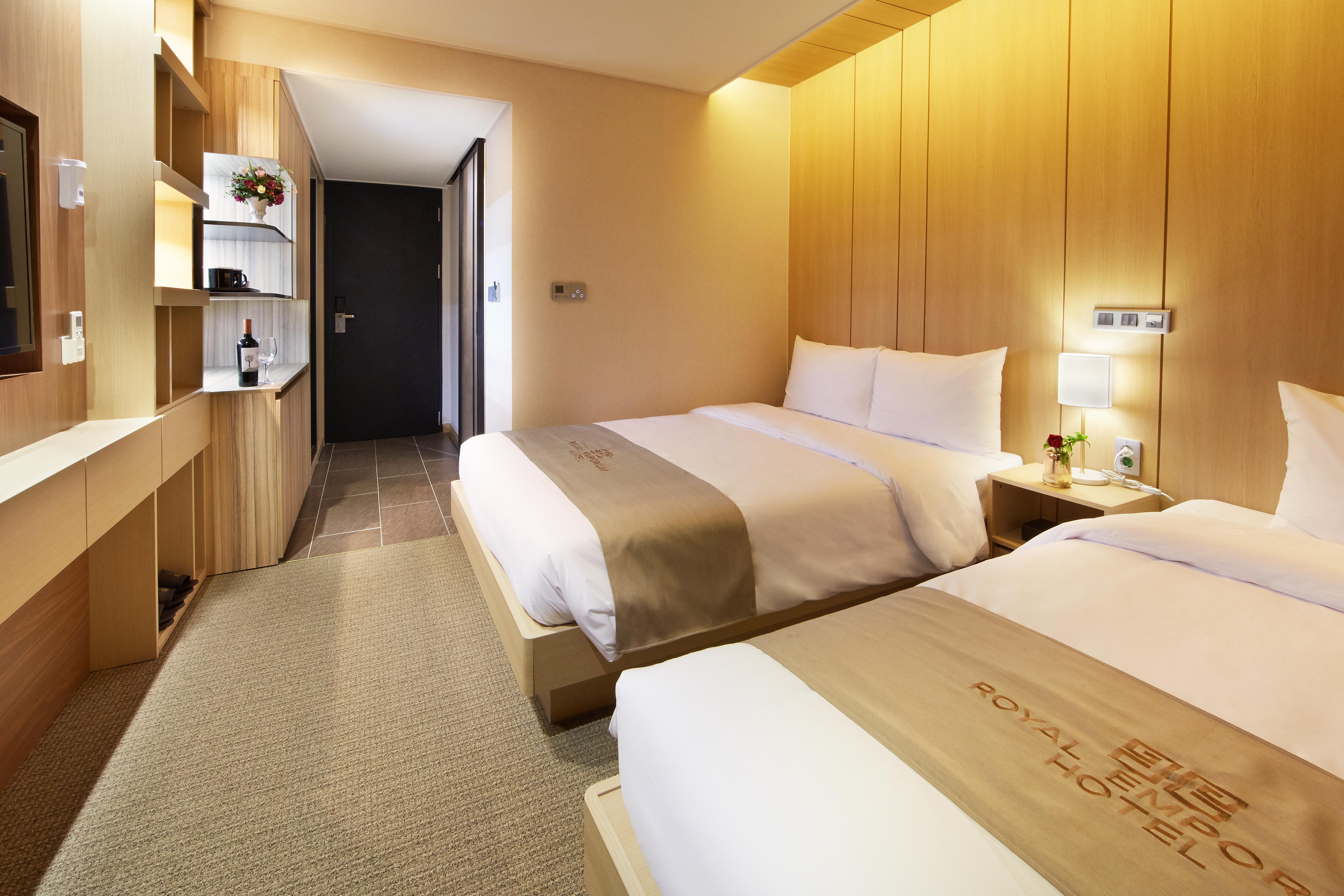 Royal Emporium Incheon Airport Hotel Exterior photo