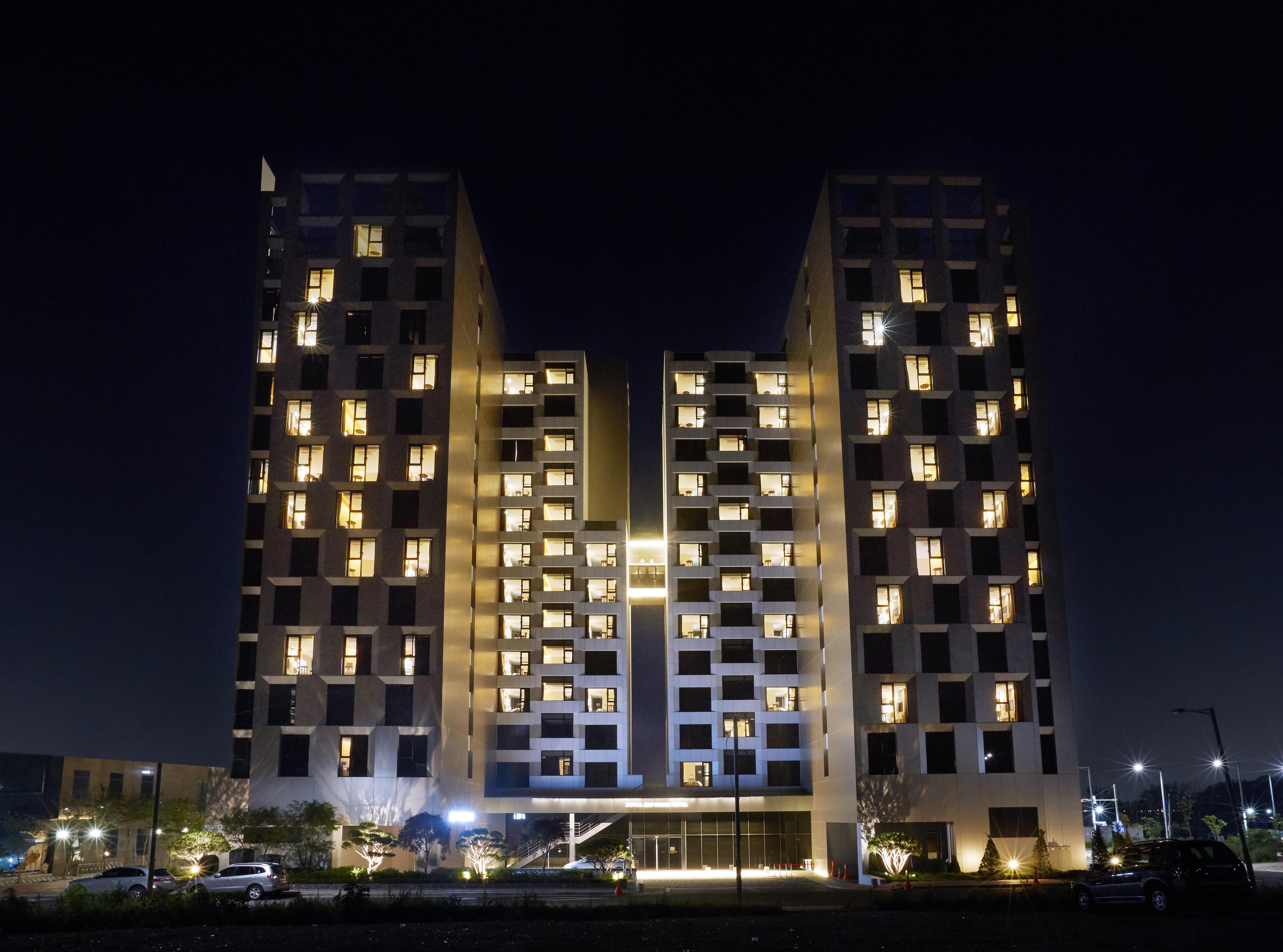 Royal Emporium Incheon Airport Hotel Exterior photo