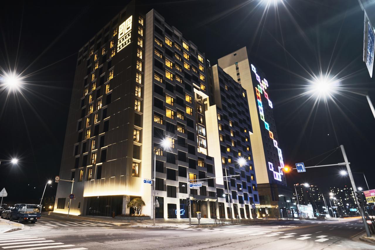 Royal Emporium Incheon Airport Hotel Exterior photo