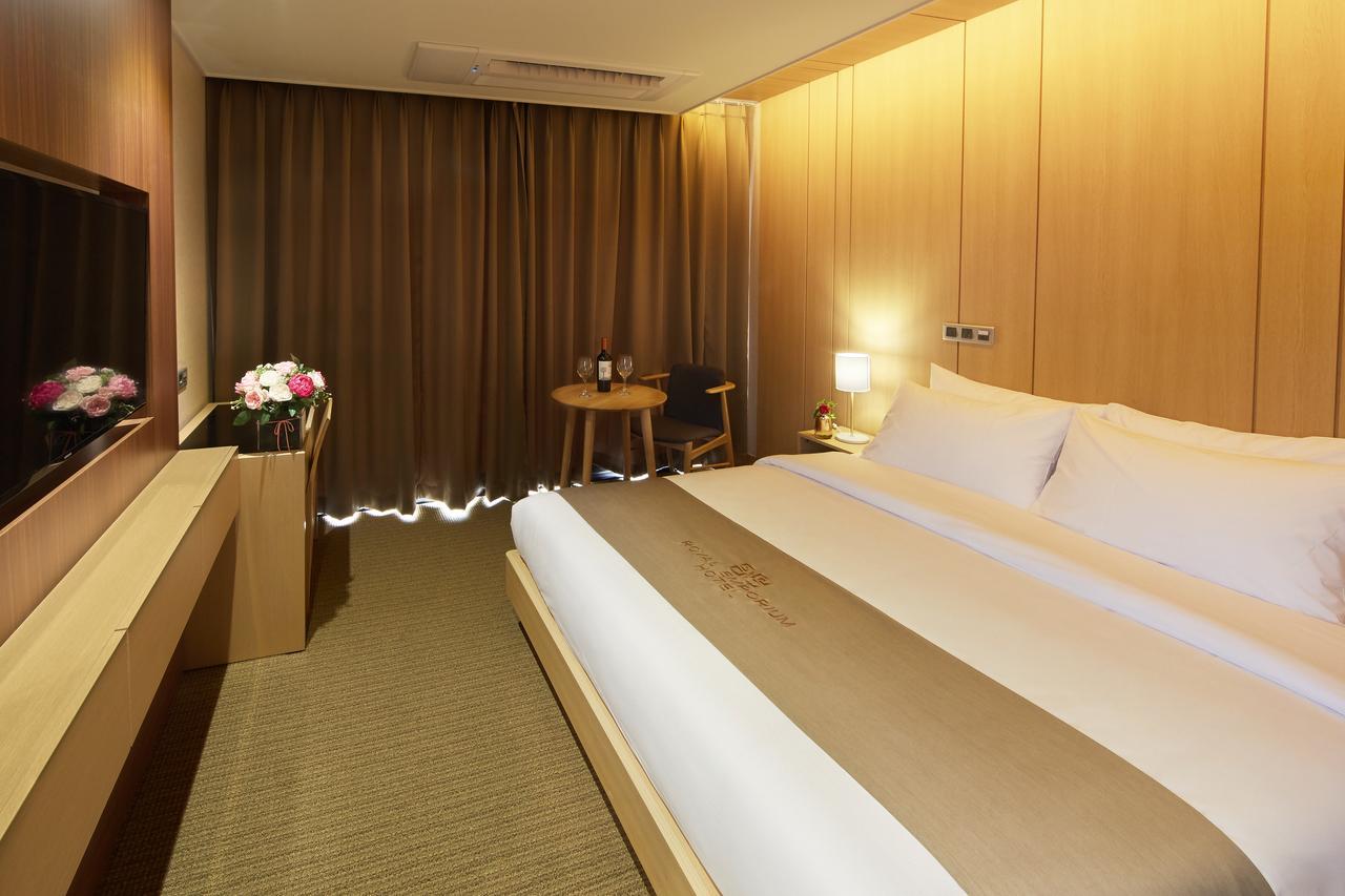 Royal Emporium Incheon Airport Hotel Exterior photo