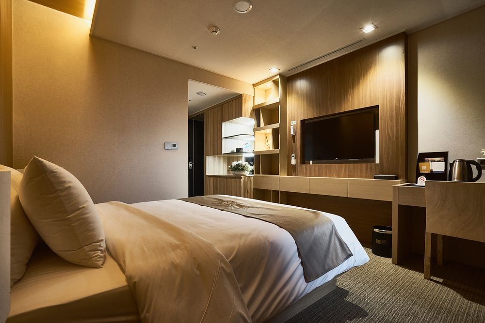Royal Emporium Incheon Airport Hotel Exterior photo