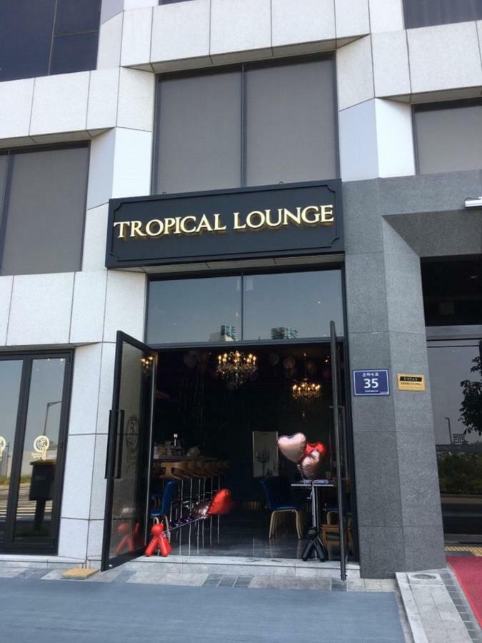 Royal Emporium Incheon Airport Hotel Exterior photo